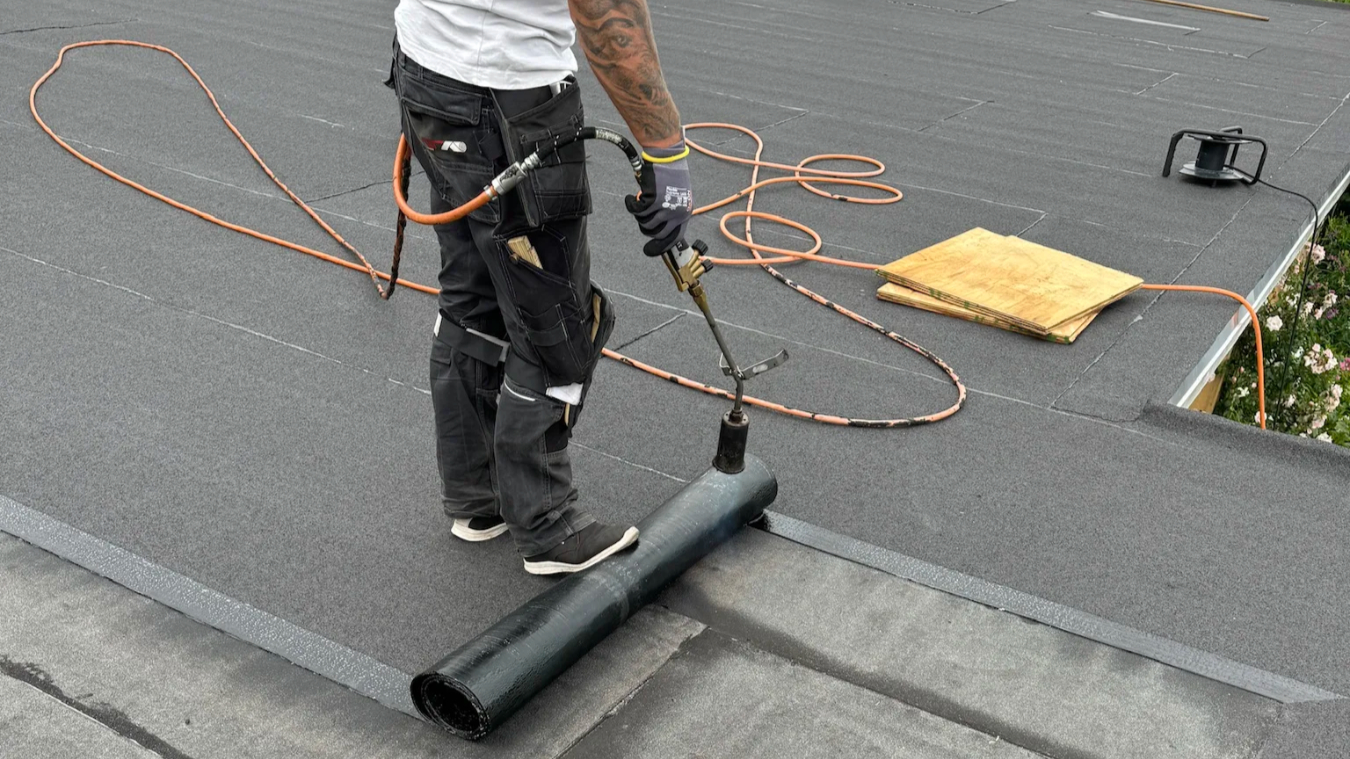 Nyt tagpaptag på Kongens Lyngby